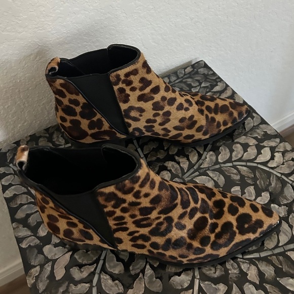 MARC FISHER Genuine Calf Hair Leopard Print Leather Booties Boots Size 5 - Picture 4 of 6